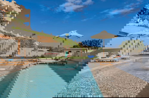 Foto 5 - Elysian Villa 2 - With Private Pool