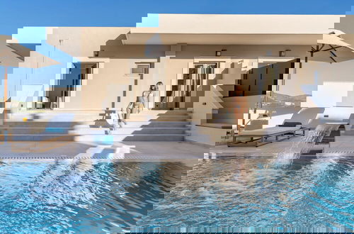 Foto 10 - Elysian Villa 2 - With Private Pool