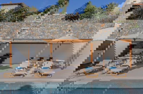 Foto 12 - Elysian Villa 2 - With Private Pool