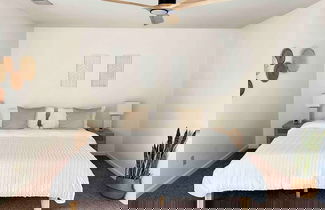 Photo 3 - Yosemite Adventure Great Location Condo by Casaoso