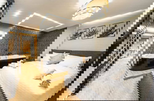 Photo 6 - The 1bdr Slate Space w/ Jacuzzi 5min to CAI Airport