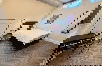Photo 2 - Modern Studio in Central London