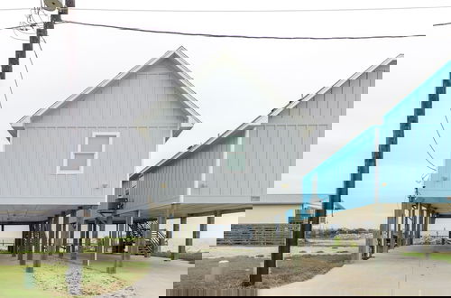 Photo 3 - Fins and Feathers by Avantstay Waterfront Dock