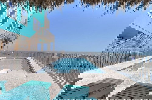 Photo 2 - Fins and Feathers by Avantstay Waterfront Dock