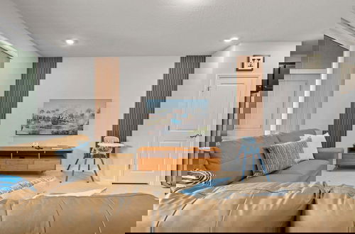 Foto 1 - Beautiful 5BR Home Private Pool and Themed Rooms