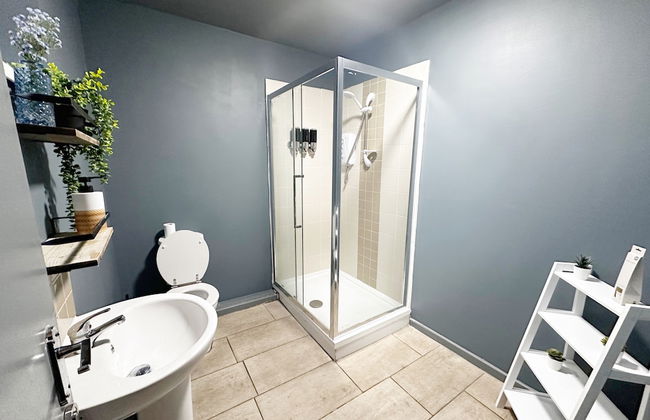 Oak Suite - 2 Bed - Sleeps 4 - Central Blackpool - Photo 7