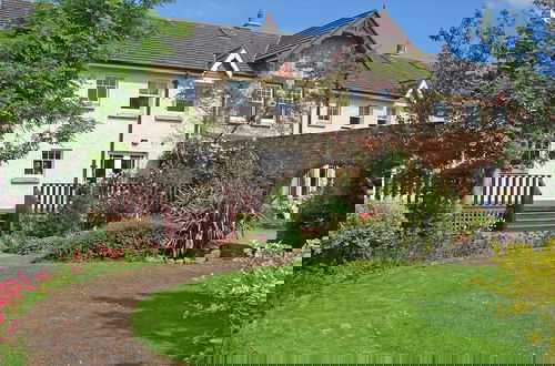 Photo 1 - Courtyard HC No 8