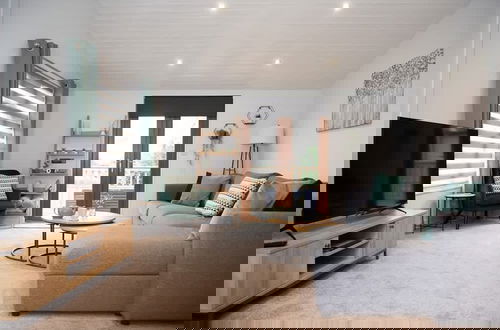 Foto 5 - Stunning 3 Bedroom Lodge With Hot Tub in York