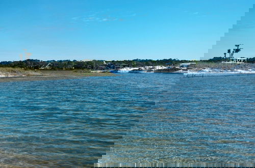 Foto 45 - Best of Both Worlds: Pool, Golf Cart, Nearby Attractions & Steps to Beach!