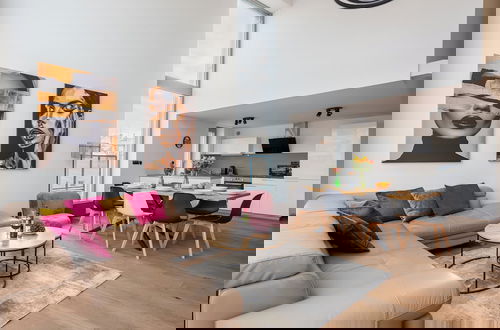 Foto 17 - Modern Penthouse with 3-bedrooms