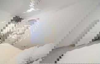 Photo 3 - Light and Airy Apartment Right Behind the Iconic Plaza de España,