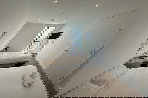 Foto 1 - Up to 40 Percent Off Old Trafford Modern Apartment