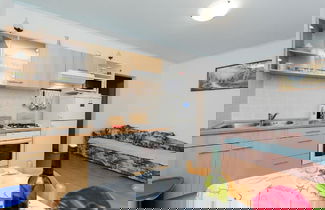 Foto 3 - Lopar Escape