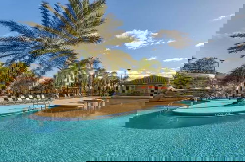 Foto 39 - Solterra Resort!! Spacious House With Game Room, Private Pool and Movie Room!!