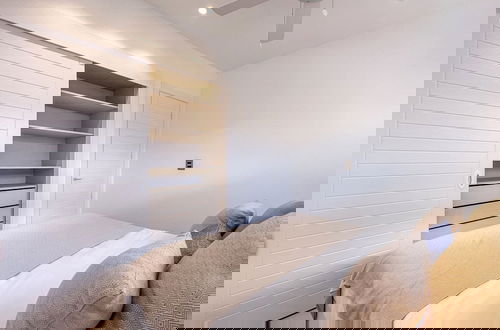 Photo 27 - Luxury 3 Bedroom Apartment at the Beach