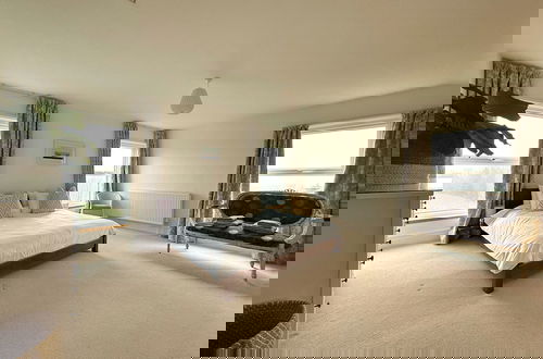 Foto 4 - Spacious 4BR Retreat for 8