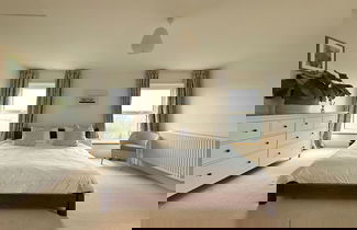 Foto 2 - Spacious 4BR Retreat for 8
