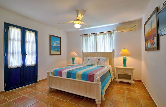 Beach Villa in El Portillo Sleeps 12 - Foto 3