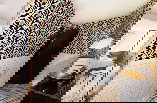Photo 14 - The Bold Signature 1bdr Studio @ Cairo's Downtown