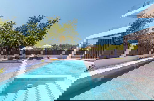 Foto 3 - Villa Infinity Theo With 4 Bedrooms and 4 Bathrooms