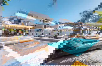 Foto 1 - Villa Infinity Theo With 4 Bedrooms and 4 Bathrooms