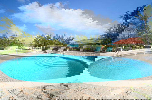 Photo 13 - Maltese Falcon Villa 3bd by Zenbreak