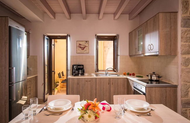Phaistos Villas - Villa Dafne Poolside Gem - Photo 7