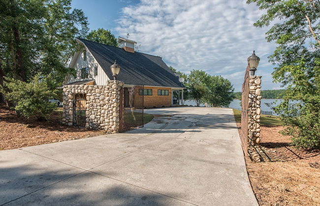 Azalea Retreat - The Cottage by Avantstay Pool - Photo 47