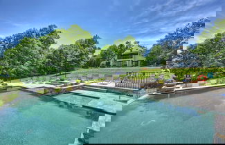 Foto 1 - Azalea Retreat - The Cottage by Avantstay Pool