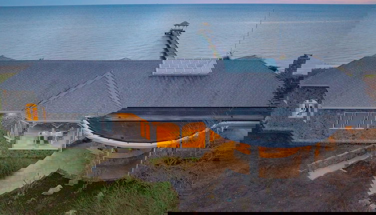 Photo 1 - Bay House by Avantstay Waterfront Pier Pond