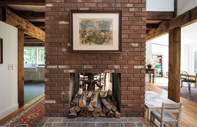 Charming 6 Bdrm Countryside Stay - Photo 9