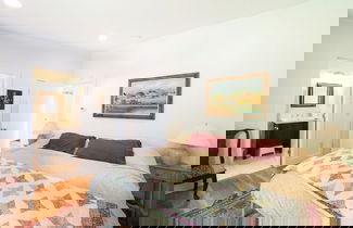 Foto 3 - Charming 6 Bdrm Countryside Stay