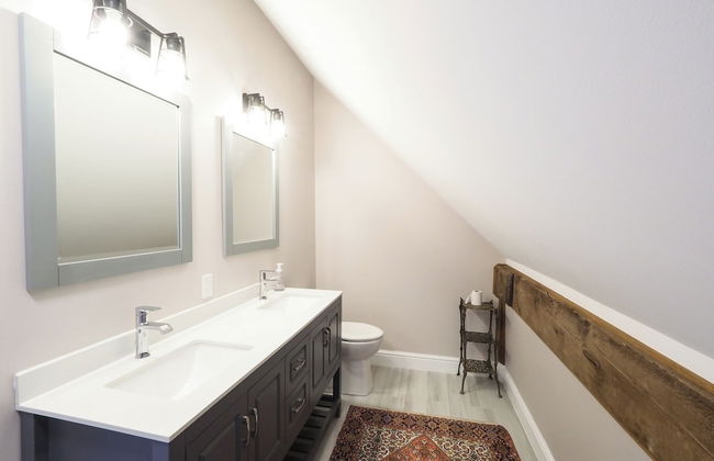 Charming 6 Bdrm Countryside Stay - Photo 23