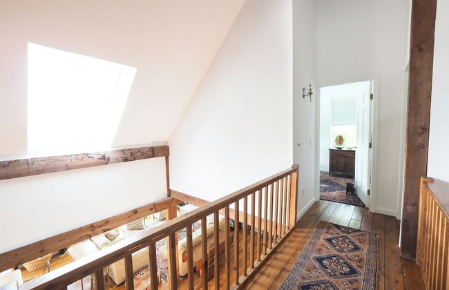 Charming 6 Bdrm Countryside Stay - Photo 19