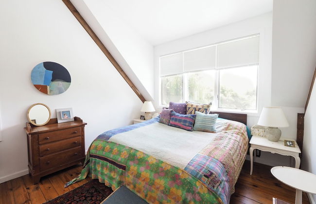 Charming 6 Bdrm Countryside Stay - Photo 40