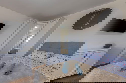 Photo 4 - Seafront Apartment Sanja