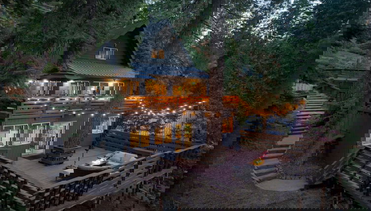 Photo 1 - Washoe Way by Avantstay Luxury Tahoe Retreat A Location w Beach Access