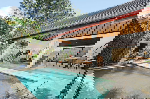 Foto 1 - Jaya Villa by Kozystay - Canggu