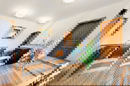 Foto 4 - Charming Villa With Internet