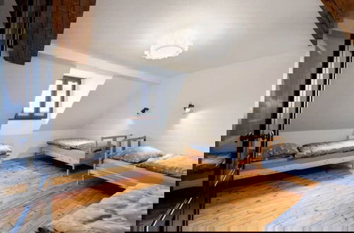 Foto 3 - Charming Villa With Internet
