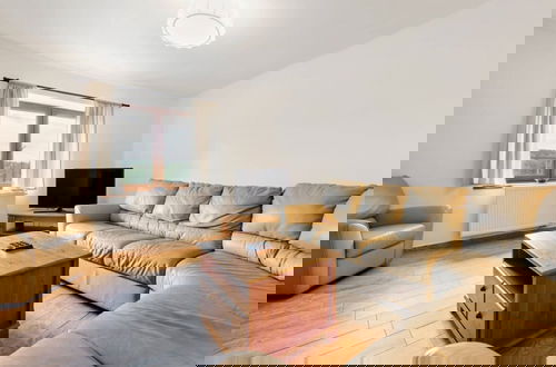 Foto 6 - Charming Villa With Internet