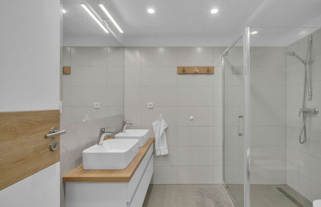 Holiday Villa for Larger Groups - Photo 16