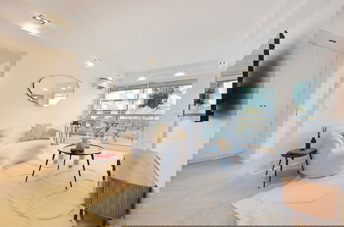 Foto 8 - Charming Apt With AC & Balcony