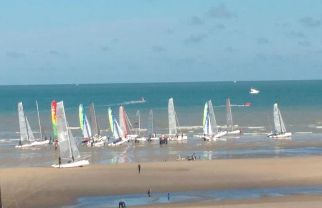 Bright Coastal Family Escape - Photo 35