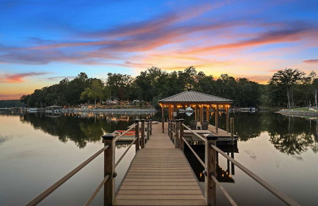 Livin' Large Lake Norman Estate w/ Pool, Dock, Game Room & Scenic Views - Foto 77
