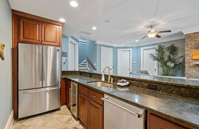 Livin' Large Lake Norman Estate w/ Pool, Dock, Game Room & Scenic Views - Foto 47