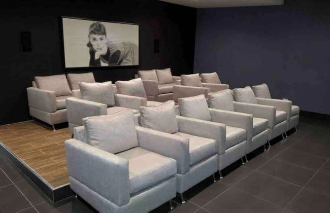F9 Brand NewSuite Delux Gym Pool Saune - Foto 11