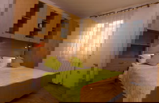 Foto 1 - Refined and Timeless Krk Apartment With Terrace