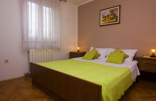 Refined and Timeless Krk Apartment With Terrace - Foto 4