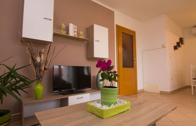 Refined and Timeless Krk Apartment With Terrace - Foto 11